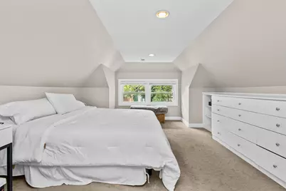 5654 W Cornelia Avenue, Chicago, IL 60634 - Photo 15