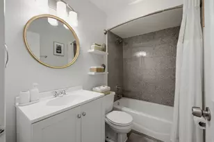 2013 Country Club Dr, Woodridge, IL 60517 - Photo 7