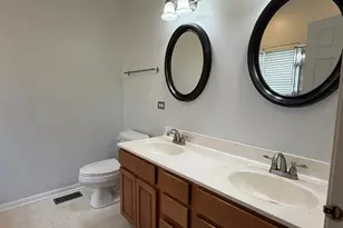 2036 Antietam Ct, Aurora, IL 60503 - Photo 11