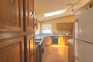 155 Scarlet Dr, Manteno, IL 60950 - Photo 9