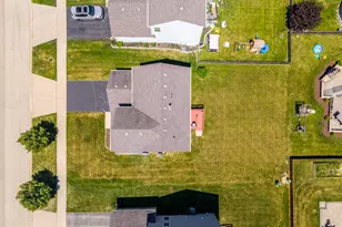 1541 Bristol Dr, Hampshire, IL 60140 - Photo 27