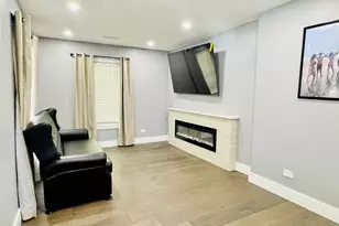 7258 W 72nd St, Bridgeview, IL 60455 - Photo 3
