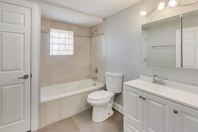 313 E 60th Street #1, Chicago, IL 60637 - Photo 41