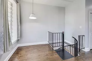 313 E 60th St, Chicago, IL 60637 - Photo 17