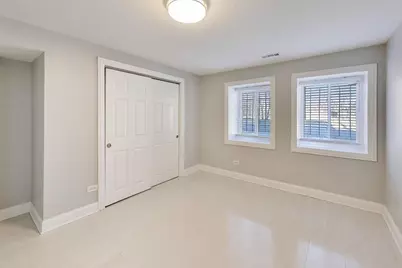 313 E 60th Street #1, Chicago, IL 60637 - Photo 33