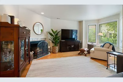 753 W Dickens Avenue, Chicago, IL 60614 - Photo 3