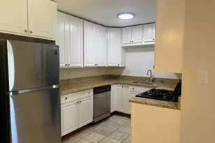 1321 N Baldwin Ct, Palatine, IL 60074 - Photo 7