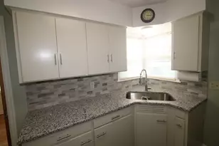 704 Woodlawn Ave, Joliet, IL 60435 - Photo 19