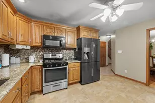 402 Hollyridge Ct, Saint John, IL 61873 - Photo 19