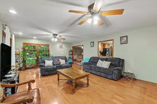 402 Hollyridge Ct, Saint John, IL 61873 - Photo 13