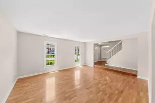465 Ridgefield Dr, Roselle, IL 60172 - Photo 5