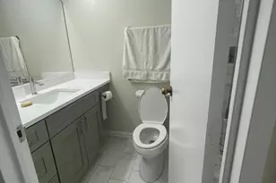 480 N McClurg Ct, Chicago, IL 60611 - Photo 15