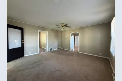 272 S Forest Avenue, Bradley, IL 60915 - Photo 5