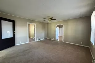 272 S Forest Ave, Bradley, IL 60915 - Photo 5