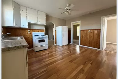 272 S Forest Avenue, Bradley, IL 60915 - Photo 9