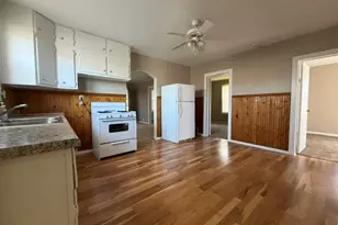 272 S Forest Ave, Bradley, IL 60915 - Photo 9