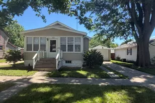 272 S Forest Ave, Bradley, IL 60915 - Photo 1