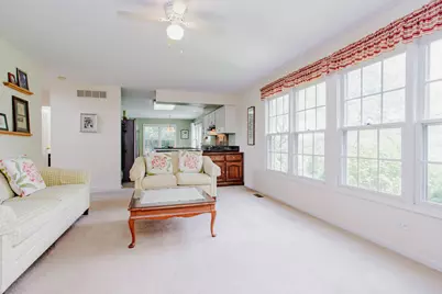 1438 Della Drive, Hoffman Estates, IL 60169 - Photo 15