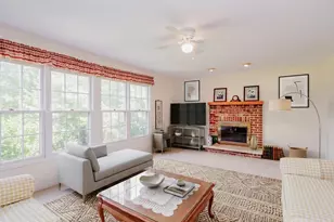 1438 Della Dr, Hoffman Estates, IL 60169 - Photo 17