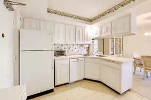 1845 Tanglewood Dr, Glenview, IL 60025 - Photo 9