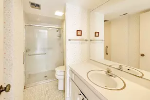 1845 Tanglewood Dr, Glenview, IL 60025 - Photo 13