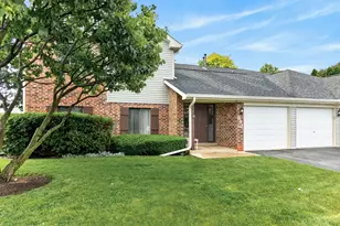 842 N Cross Creek Dr, Roselle, IL 60172 - Photo 3