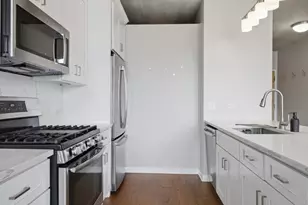 659 W Randolph St, Chicago, IL 60661 - Photo 3