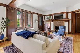 1368 E 57th St, Chicago, IL 60637 - Photo 3