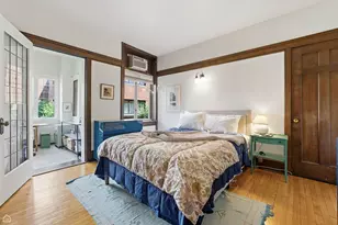 1368 E 57th St, Chicago, IL 60637 - Photo 7