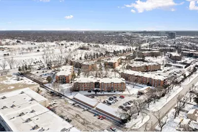 1107 S Old Wilke Road #208, Arlington Heights, IL 60005 - Photo 5