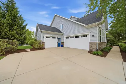 4836 Shumard Lane, Naperville, IL 60564 - Photo 3