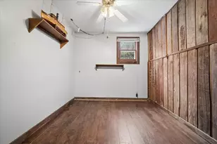 60 N Wisconsin St, Carpentersville, IL 60110 - Photo 19