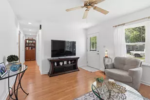 627 Glen Ave, Romeoville, IL 60446 - Photo 5