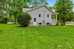 423 E Front St, Gilman, IL 60938 - Photo 25