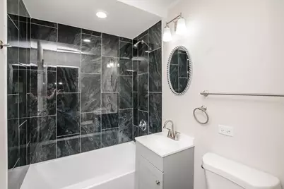 10048 S Saint Lawrence Avenue, Chicago, IL 60628 - Photo 11
