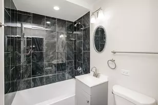 10048 S St Lawrence Ave, Chicago, IL 60628 - Photo 11