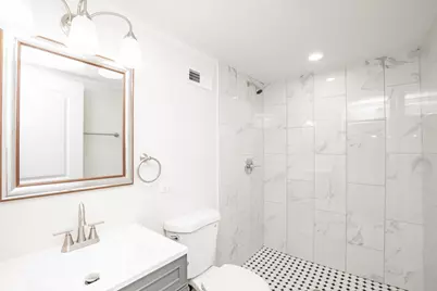 10048 S Saint Lawrence Avenue, Chicago, IL 60628 - Photo 15