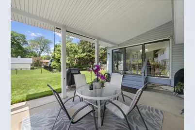 1320 E Sanborn Drive, Palatine, IL 60074 - Photo 23