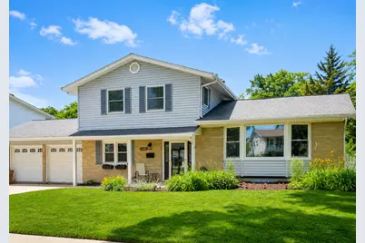 1320 E Sanborn Drive, Palatine, IL 60074 - Photo 1