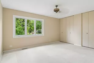 123 N Peartree Ln, Arlington Heights, IL 60004 - Photo 19