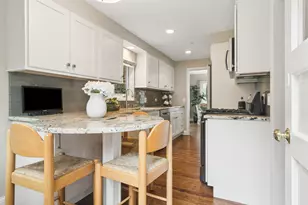 123 N Peartree Ln, Arlington Heights, IL 60004 - Photo 15