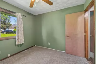 119 London Rd, Poplar Grove, IL 61065 - Photo 13