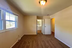 19252 Oakwood Ave, Lansing, IL 60438 - Photo 17