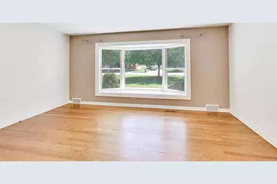 1010 Lyford Lane, Wheaton, IL 60189 - Photo 3