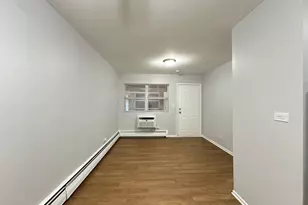 4616 N Beacon St, Chicago, IL 60640 - Photo 9