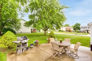 815 Claridge Ct, Schaumburg, IL 60193 - Photo 35