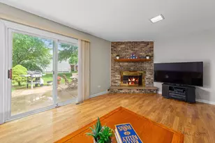 815 Claridge Ct, Schaumburg, IL 60193 - Photo 19