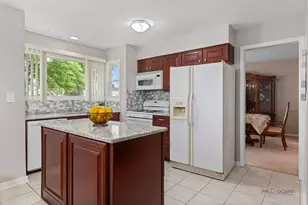 815 Claridge Ct, Schaumburg, IL 60193 - Photo 11
