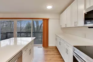 1615 Maple Terrace, Lisle, IL 60532 - Photo 5
