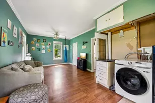 316 E Division St, Lockport, IL 60441 - Photo 11